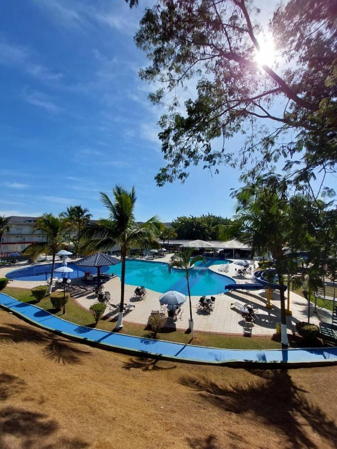 Colonial Plaza Hotel ピンダモニャンガバ エクステリア 写真